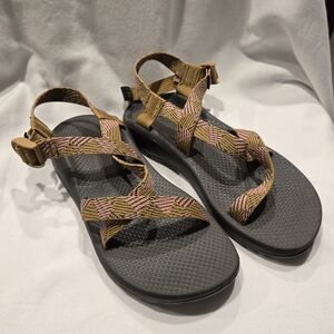 Women's Z/Cloud Adjustable Strap Cushioned Sandal Size 10 Overhaul Bronze